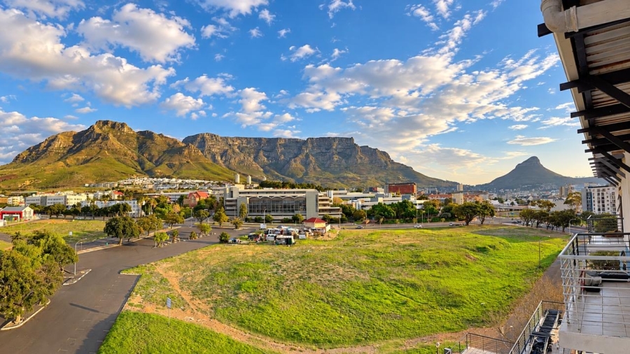 To Let 1 Bedroom Property for Rent in Zonnebloem Western Cape